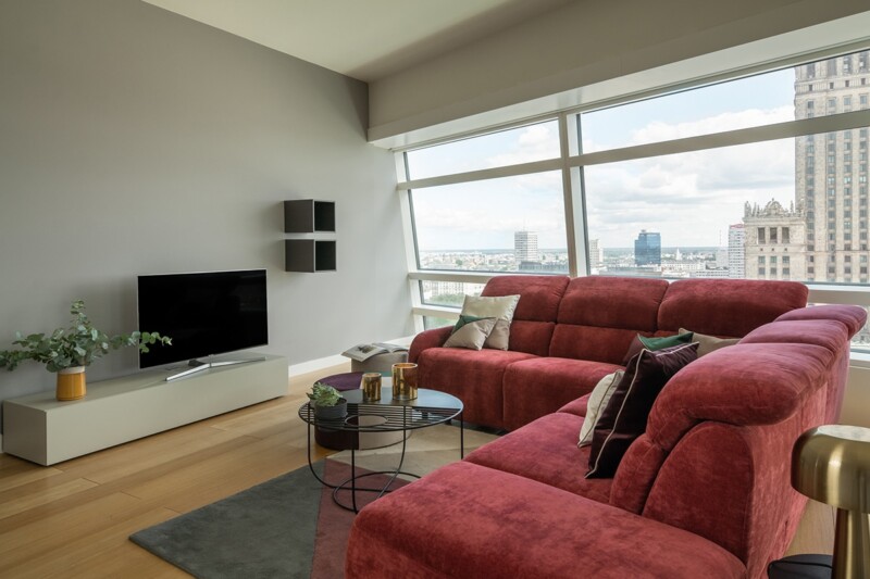 Угловой диван Loggia – универсальный дизайн и непревзойденная комфортность.